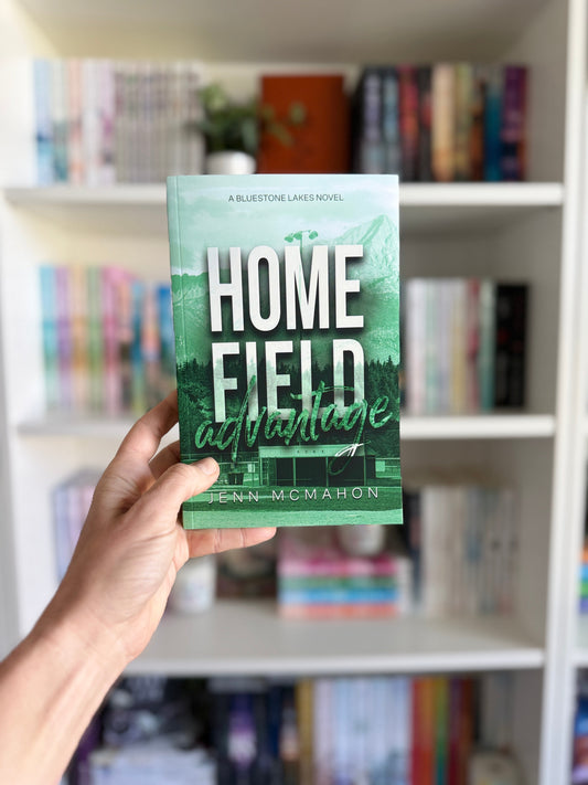 Home Field Advantage: A Small Town, Single Dad Romance